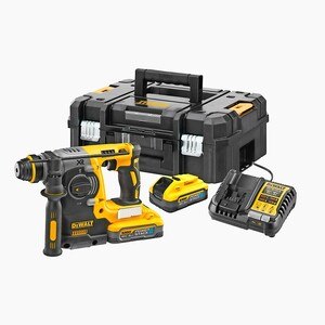 Dewalt setzt bei seinen neuen Akku- Werkzeugen auf die Powerstack-Technologie, um mehr Leistung bei geringem Gewicht herauszuholen. © Dewalt