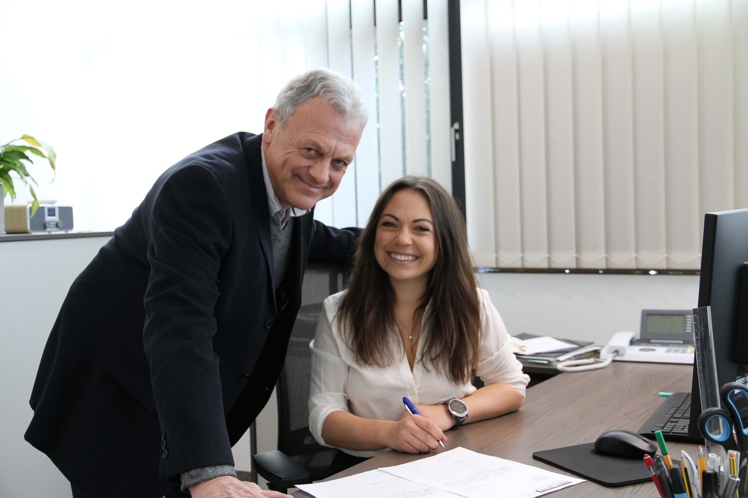 Zwei Generationen, ein Team: Engl-Glas Gründer und Eigentümer Matthias Engl mit seiner Tochter und Geschäftsführerin Evelyn Engl. © Engl-Glas