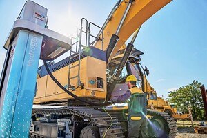 Mit dem Wasserstoffbagger R 9XX H2 stellte Liebherr unter Beweis, zu welchen technologischen Fortschritten man heute schon fähig ist. © Liebherr