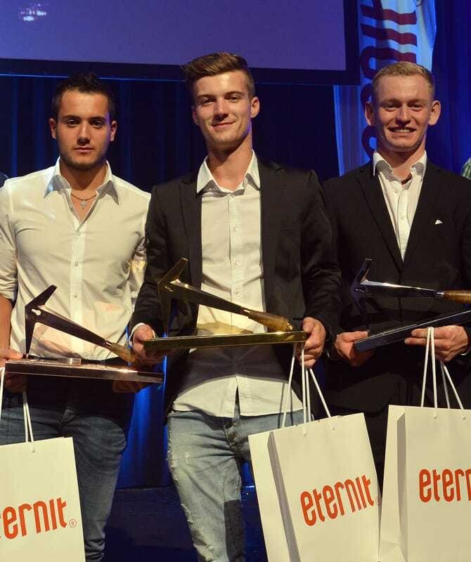 Die ersten Drei in der Berufsgruppe der Dachdecker (v. l.): Tobias Hagspiel (Dritter), Sieger Lukas M. Klausner, Matthias Kühberger (Zweiter).