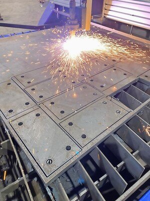 Mit dem Alfa-Autogenbrenner kann der Metal-Master 2.0 Blechdicken bis 100 Millimeter bearbeiten. © Messer Cutting Systems