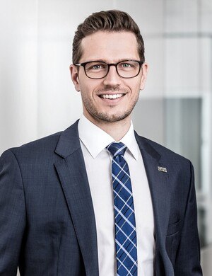 GFH-Geschäftsführer Florian Lendner will den Ultrakurzpuls-Laser in der Schleiftechnik etablieren. © GFH GmbH