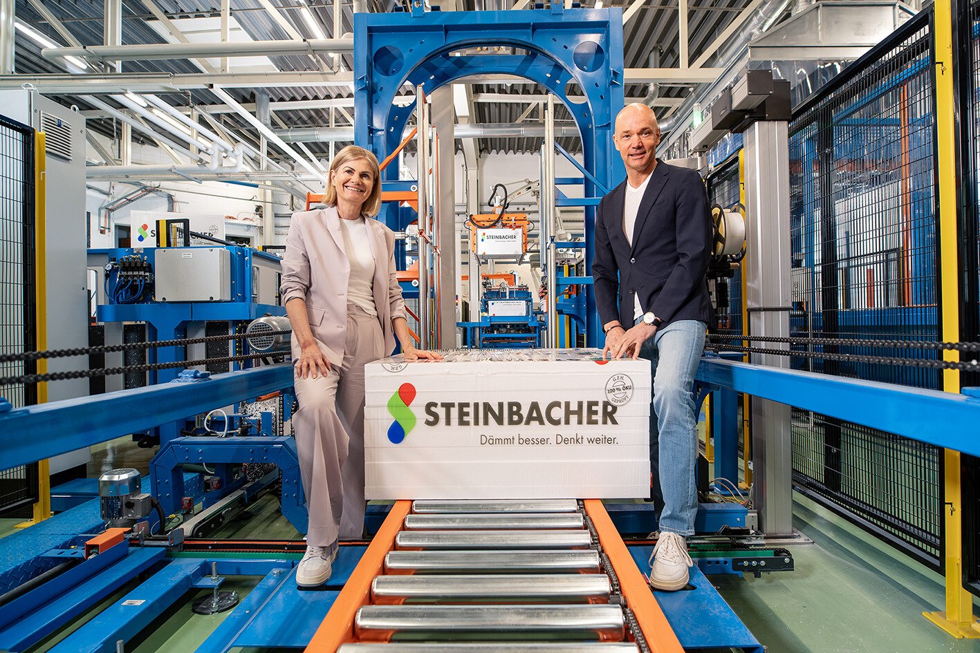 Stetige Modernisierungen sind integraler Bestandteil der Unternehmensstrategie bei den Geschäftsführern Ute Steinbacher und Roland Hebbel. © Florian Mitterer